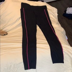 PINK LEGGINGS